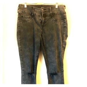 Torrid black crop jeans!